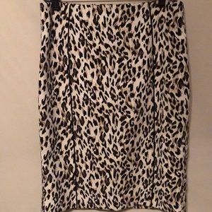 Leopard Pencil skirt